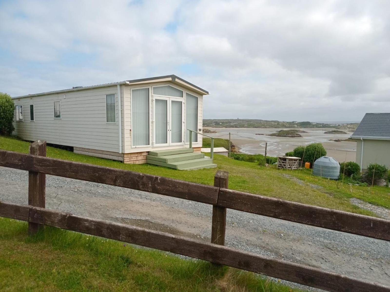 Cascade Lodge & Hot Tub F94 H0Fr Donegal Town Esterno foto
